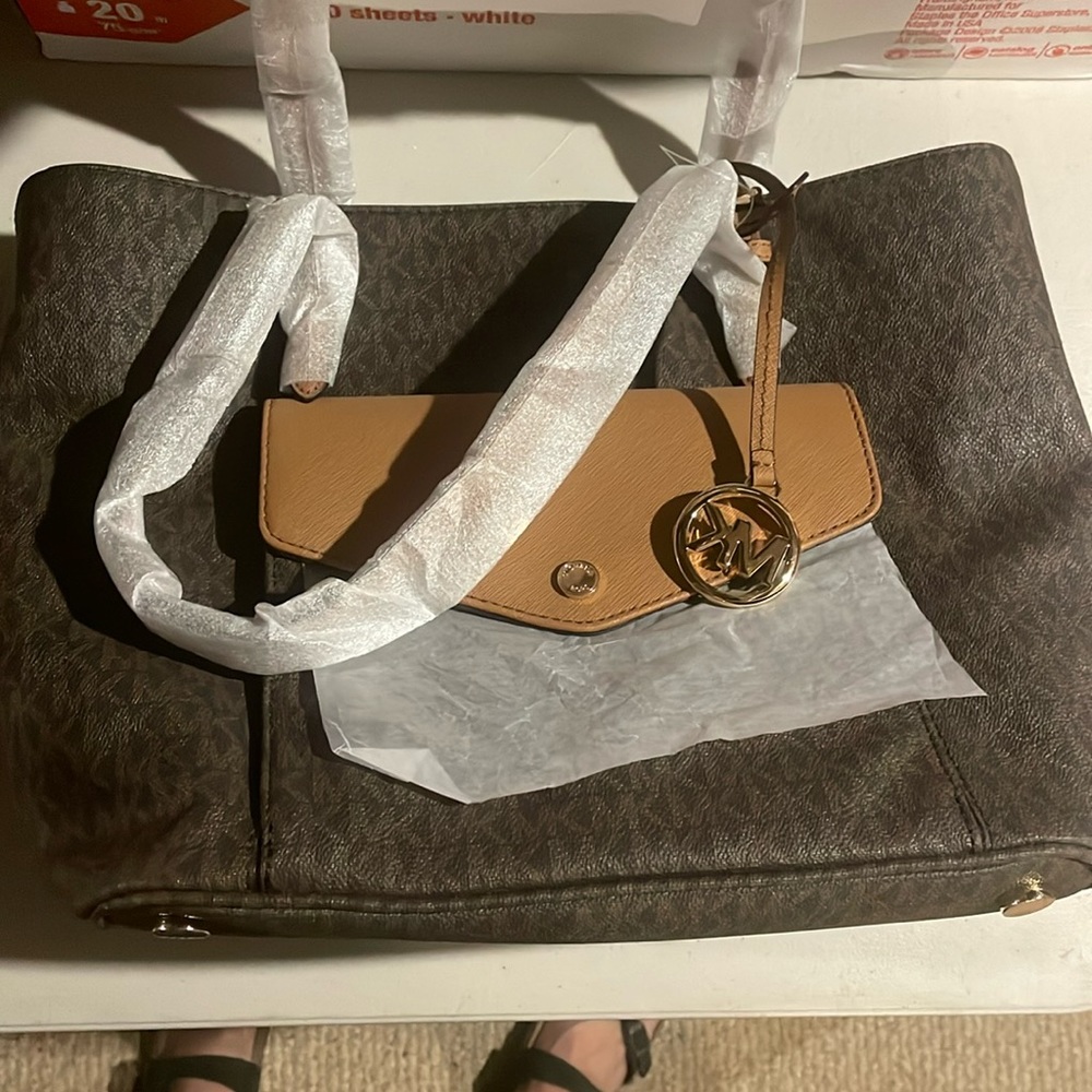 Michael Kors jet set bag brown new with tags